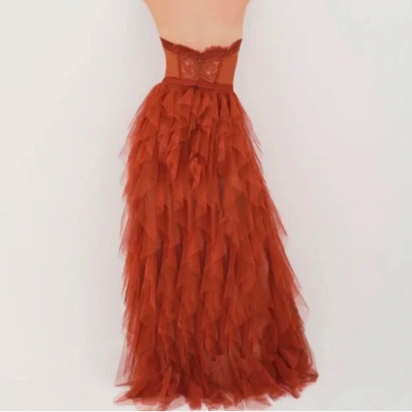 🔥 GORGEOUS For Love & Lemons X REVOLVE Bustier Gown (Rust)🔥 - Picture 3 of 10